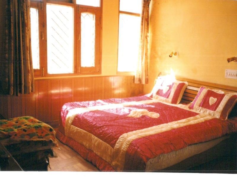 Hotel Sitara Regency Shimla Zewnętrze zdjęcie